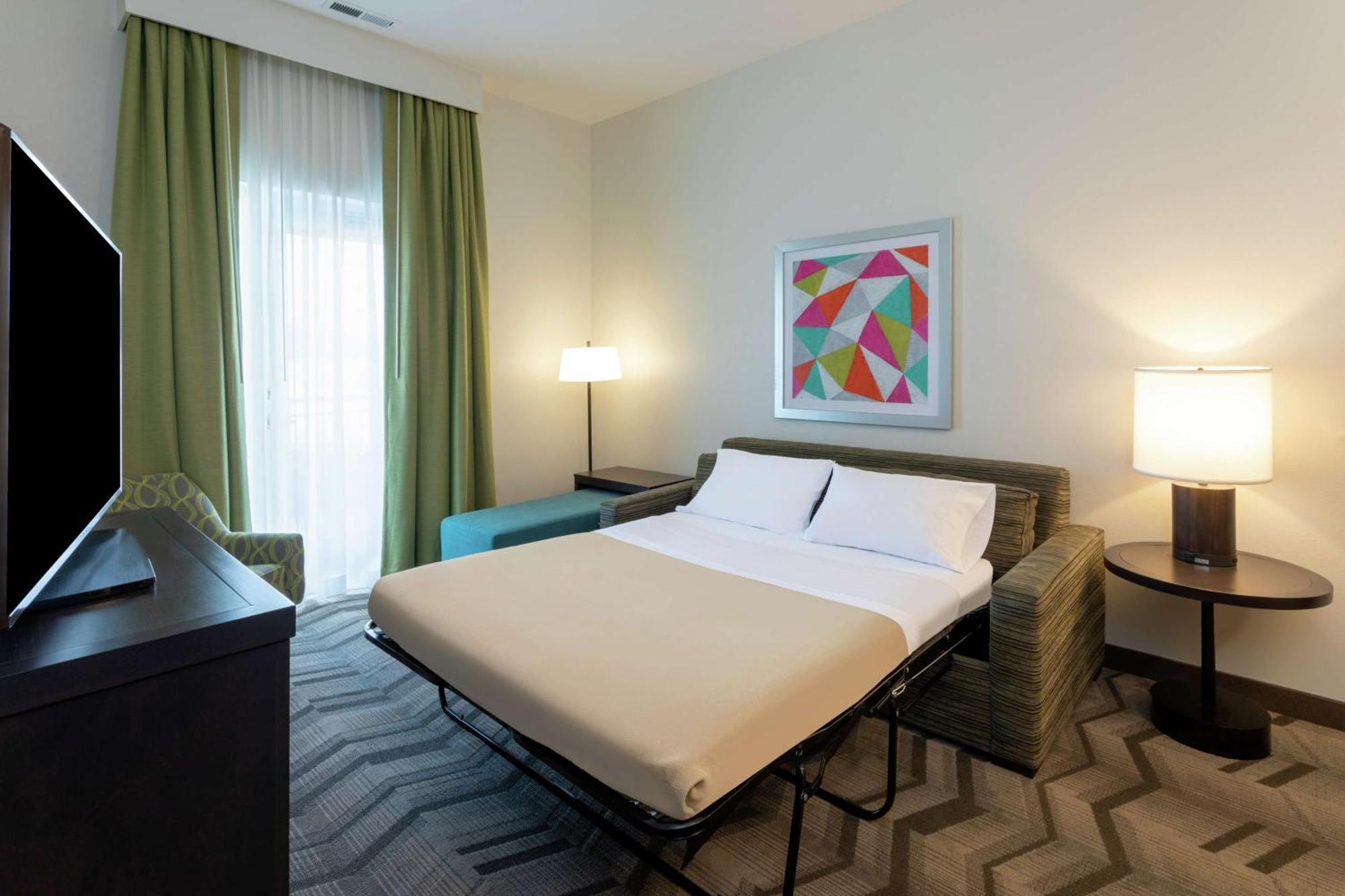 One-Bedroom King Suite - Non-Smoking,1552302742:JPEG